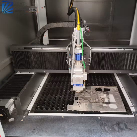 Станок для волоконной лазерной резки 6060 Маленький компактный волоконный резак по металлу с Cypcut Волоконный лазерный резак по металлу Прецизионный станок для лазерной резки Волоконно-лазерная резка 1-3 кВт